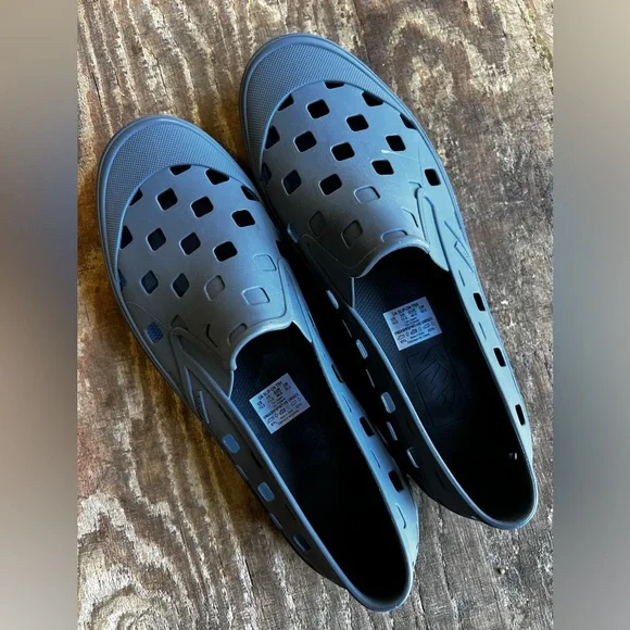 Vans Trek Slip-On Pewter Gray Breathable Easy Clean Water Shoes Durable Size 12 - Picture 3 of 6